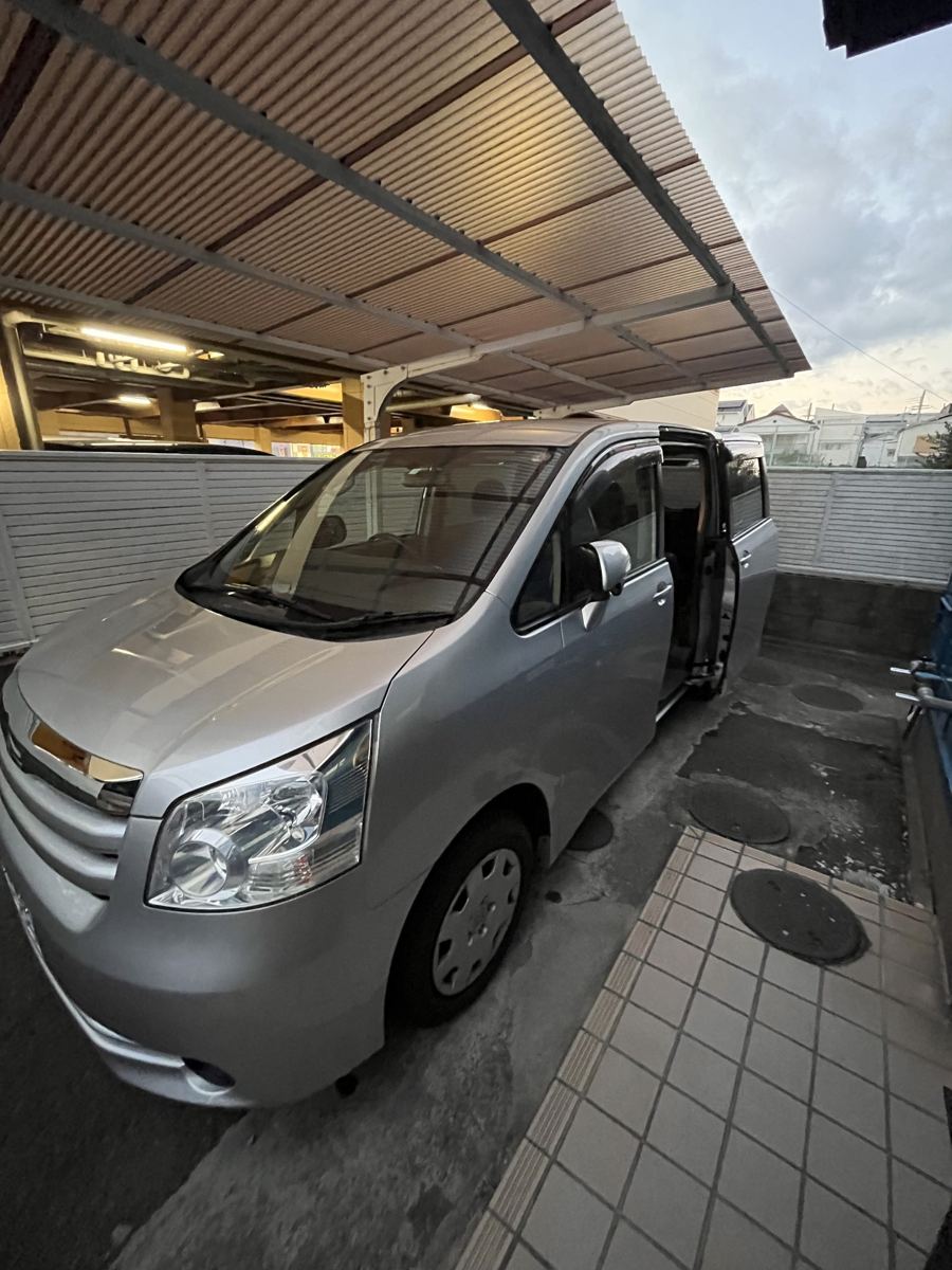 Linoぷれいすの送迎車